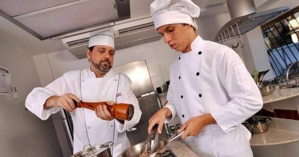 auxiliar de cozinha